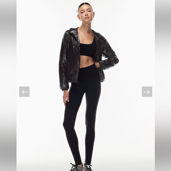 Aritzia TNA the Pillow Puff Packable (light puffer) Jacket - Small - Black - Picture 9 of 12